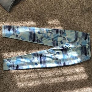 aerie high waisted blue pattered leggings